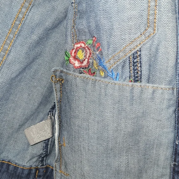 Bagatelle Boho Flower Embroidery Jean Jacket - Picture 14 of 16